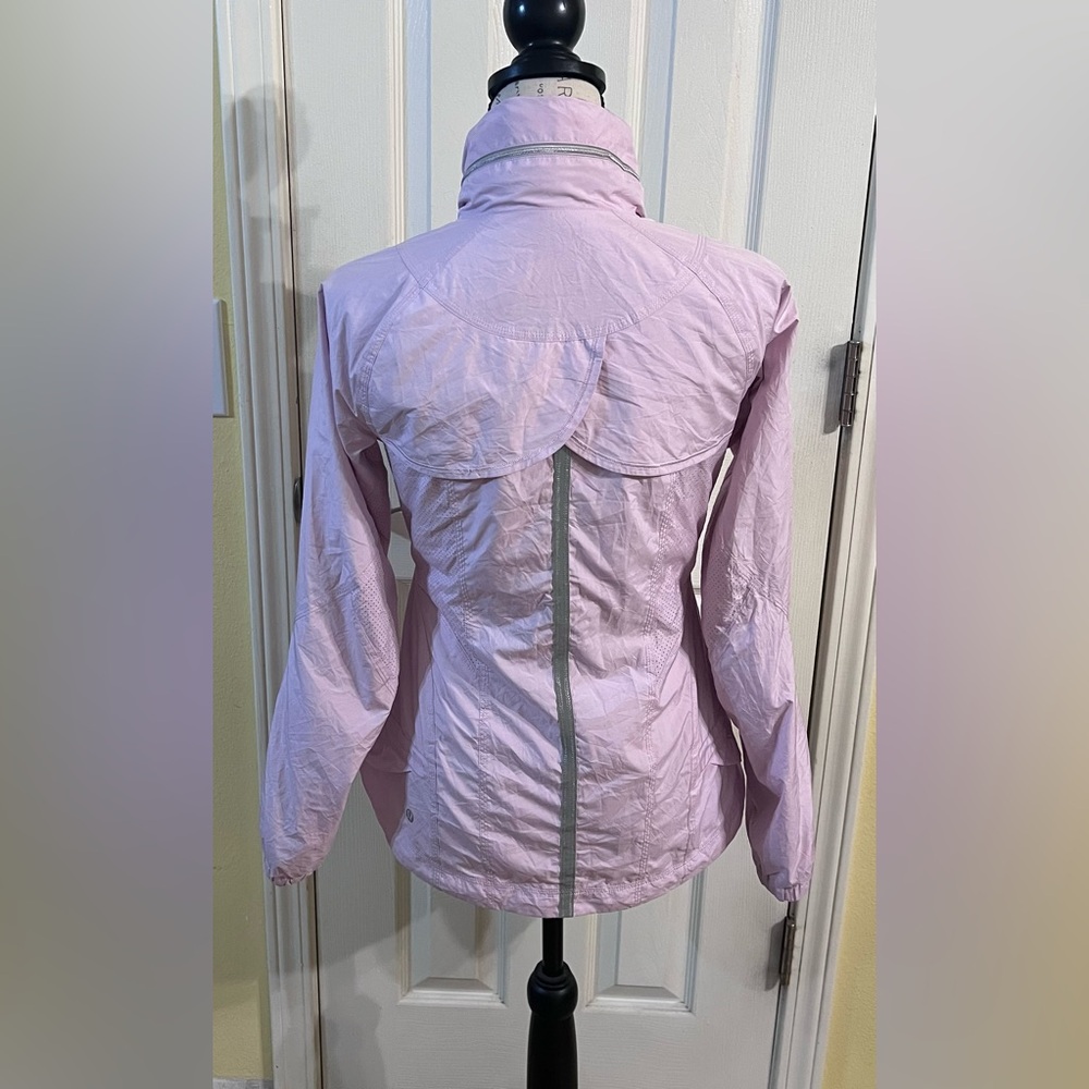Lululemon Run: Record Breaker Jacket - Picture 8 of 14